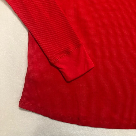 Disney • Top - Picture 8 of 13